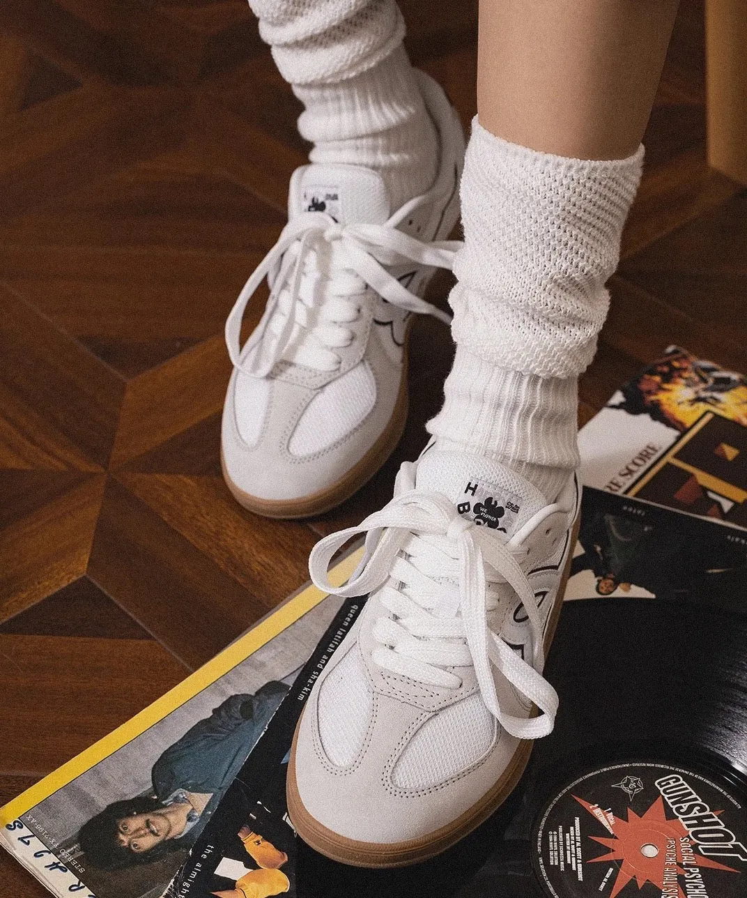 Happy Birds Day Low Sneakers white