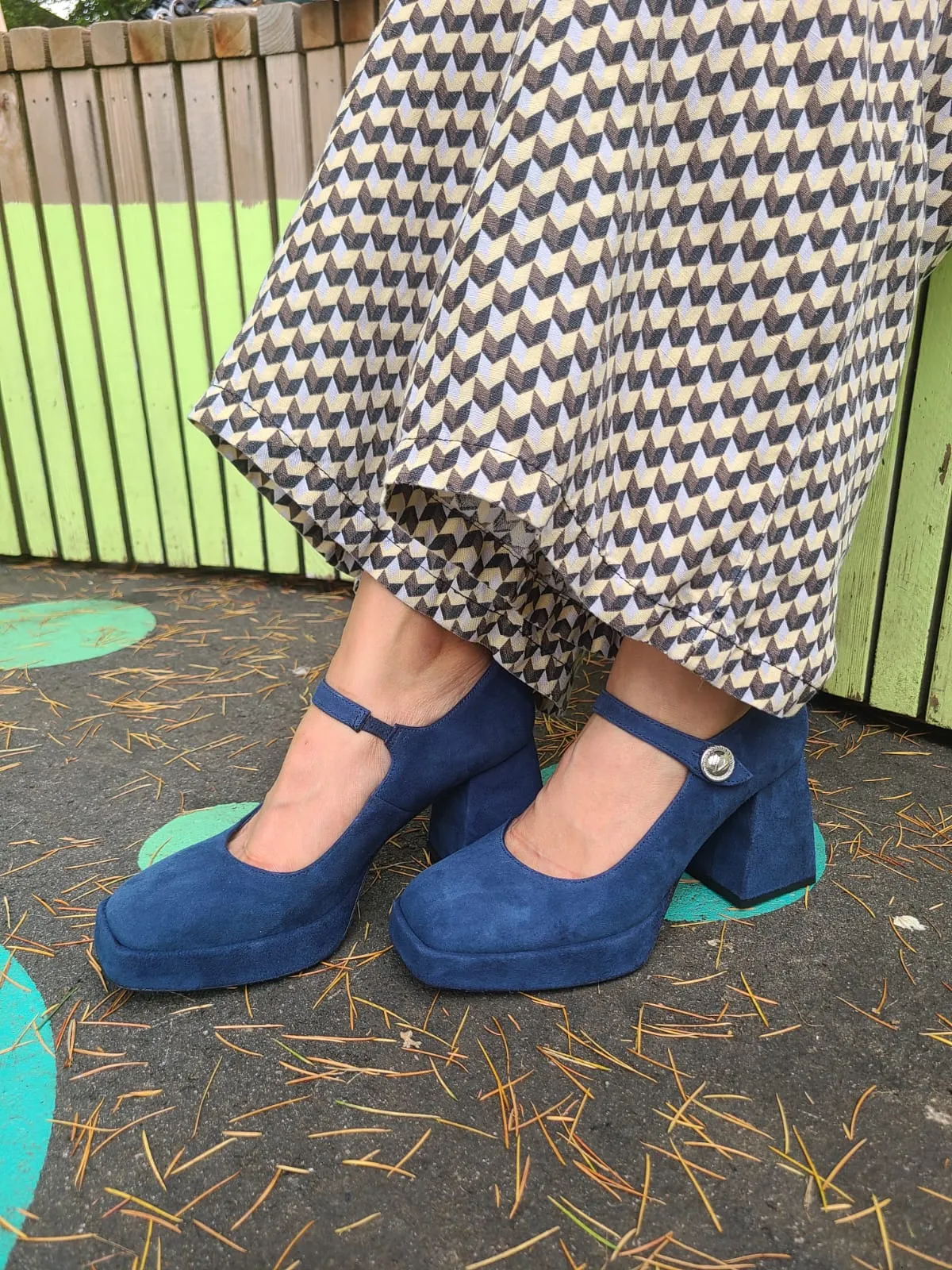 Pluma Navy Maryjane Pump