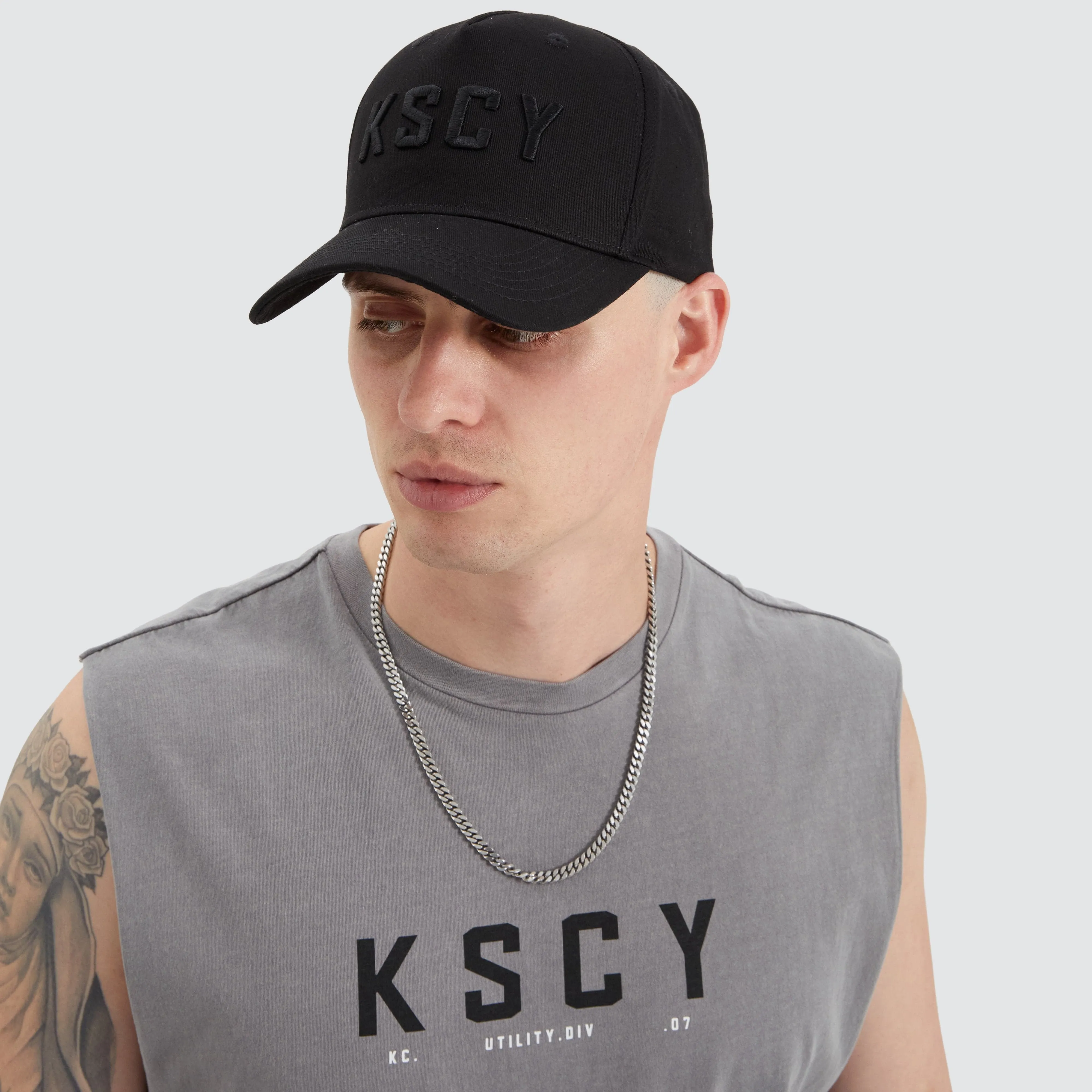 Winsted 5 Panel Curved Peak Cap Black