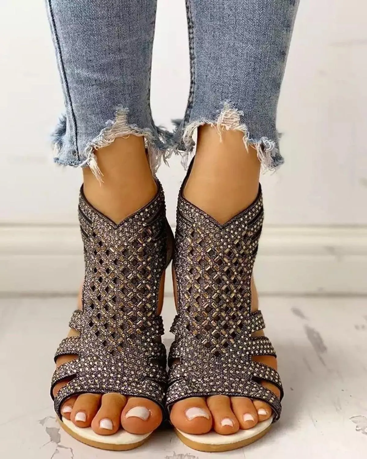 Womens Comfort Wedge Slide Sandals Open Toe Low Heel Non-Slip Gladiator Zipper Back Flat Sandal Dressy Hollow Out Casual Beach Roman Retro Sandals Rhinestone Trendy Travel Going Out Shoes